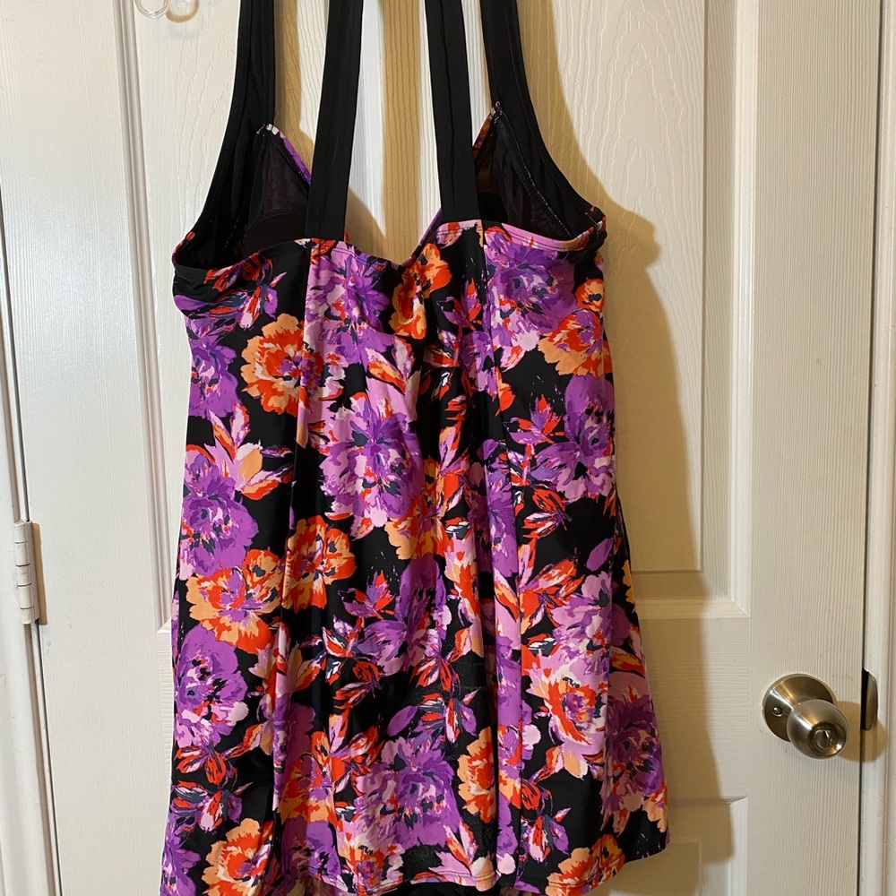 AVENUE Swim Dress - Picture 4 of 7